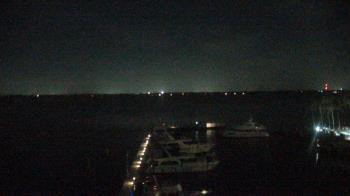 Weather camera view of Pinchers Marina at Edison Ford.