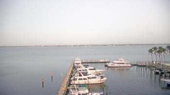 Weather camera view of Pinchers Marina at Edison Ford.
