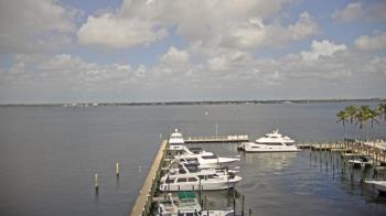 Weather camera view of Pinchers Marina at Edison Ford.