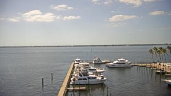 Weather camera view of Pinchers Marina at Edison Ford.