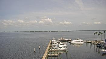 Weather camera view of Pinchers Marina at Edison Ford.