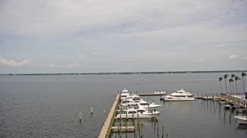 Weather camera view of Pinchers Marina at Edison Ford.