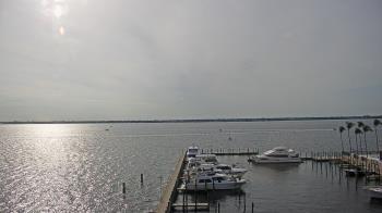 Weather camera view of Pinchers Marina at Edison Ford.