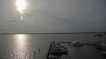 Weather camera view of Pinchers Marina at Edison Ford.