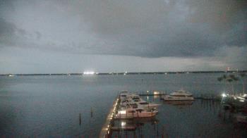 Weather camera view of Pinchers Marina at Edison Ford.