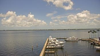 Weather camera view of Pinchers Marina at Edison Ford.