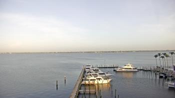Weather camera view of Pinchers Marina at Edison Ford.