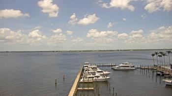 Weather camera view of Pinchers Marina at Edison Ford.