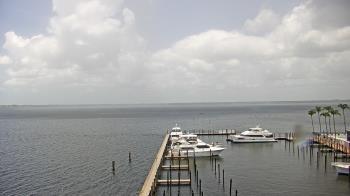 Weather camera view of Pinchers Marina at Edison Ford.