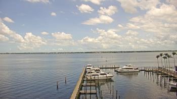 Weather camera view of Pinchers Marina at Edison Ford.