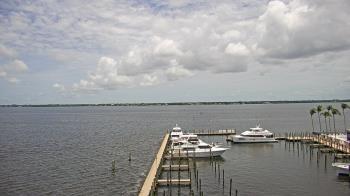 Weather camera view of Pinchers Marina at Edison Ford.