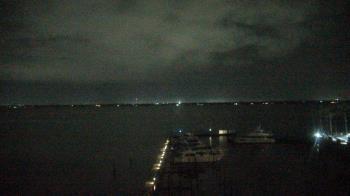 Weather camera view of Pinchers Marina at Edison Ford.