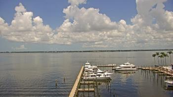 Weather camera view of Pinchers Marina at Edison Ford.