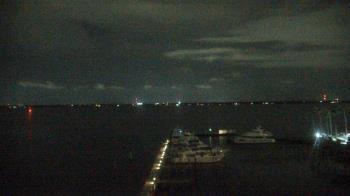 Weather camera view of Pinchers Marina at Edison Ford.