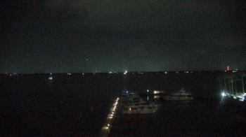 Weather camera view of Pinchers Marina at Edison Ford.