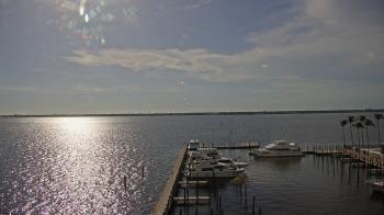 Weather camera view of Pinchers Marina at Edison Ford.