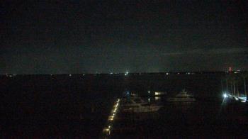 Weather camera view of Pinchers Marina at Edison Ford.