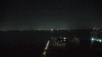 Weather camera view of Pinchers Marina at Edison Ford.