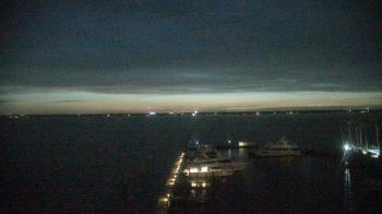 Weather camera view of Pinchers Marina at Edison Ford.