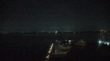Weather camera view of Pinchers Marina at Edison Ford.
