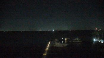 Weather camera view of Pinchers Marina at Edison Ford.