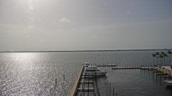 Weather camera view of Pinchers Marina at Edison Ford.
