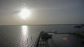 Weather camera view of Pinchers Marina at Edison Ford.