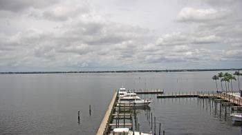 Weather camera view of Pinchers Marina at Edison Ford.