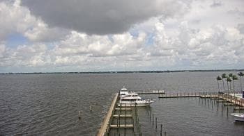 Weather camera view of Pinchers Marina at Edison Ford.