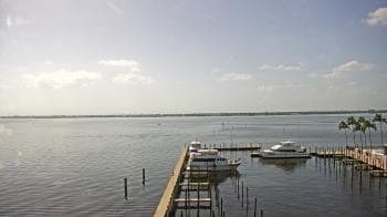 Weather camera view of Pinchers Marina at Edison Ford.