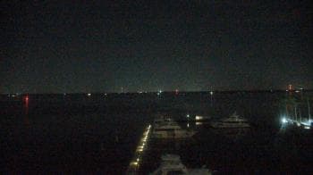 Weather camera view of Pinchers Marina at Edison Ford.
