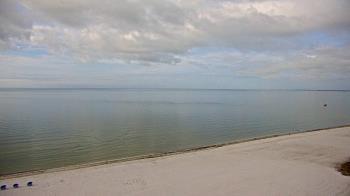 Weather camera view of DiamondHead & GullWing Beach Resorts.