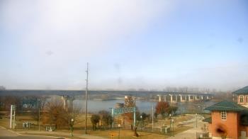 Weather camera view of Miss Lauras.