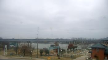 Weather camera view of Miss Lauras.