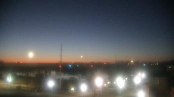 Weather camera view of Miss Lauras.