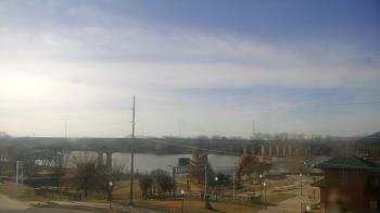 Weather camera view of Miss Lauras.