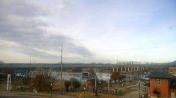 Weather camera view of Miss Lauras.