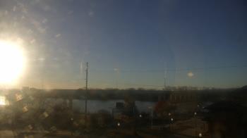 Weather camera view of Miss Lauras.