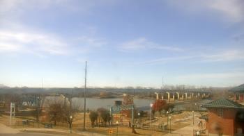 Weather camera view of Miss Lauras.