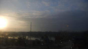 Weather camera view of Miss Lauras.