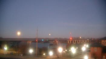 Weather camera view of Miss Lauras.