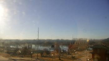 Weather camera view of Miss Lauras.