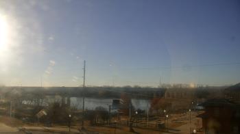 Weather camera view of Miss Lauras.