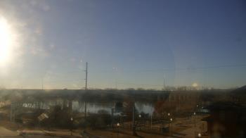 Weather camera view of Miss Lauras.