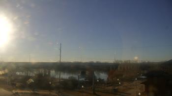 Weather camera view of Miss Lauras.