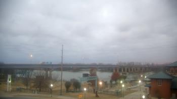 Weather camera view of Miss Lauras.