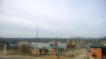 Weather camera view of Miss Lauras.