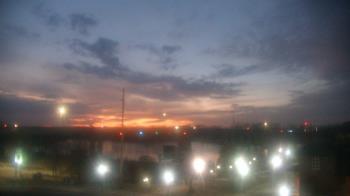 Weather camera view of Miss Lauras.