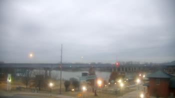 Weather camera view of Miss Lauras.