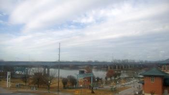 Weather camera view of Miss Lauras.